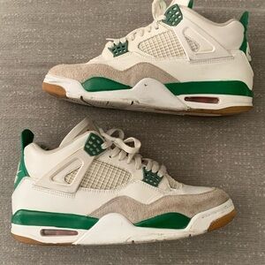 *SOLD* Jordan x Nike Sb Pine Green 4s